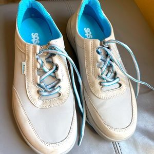 SAS Womens shoes- gently worn.